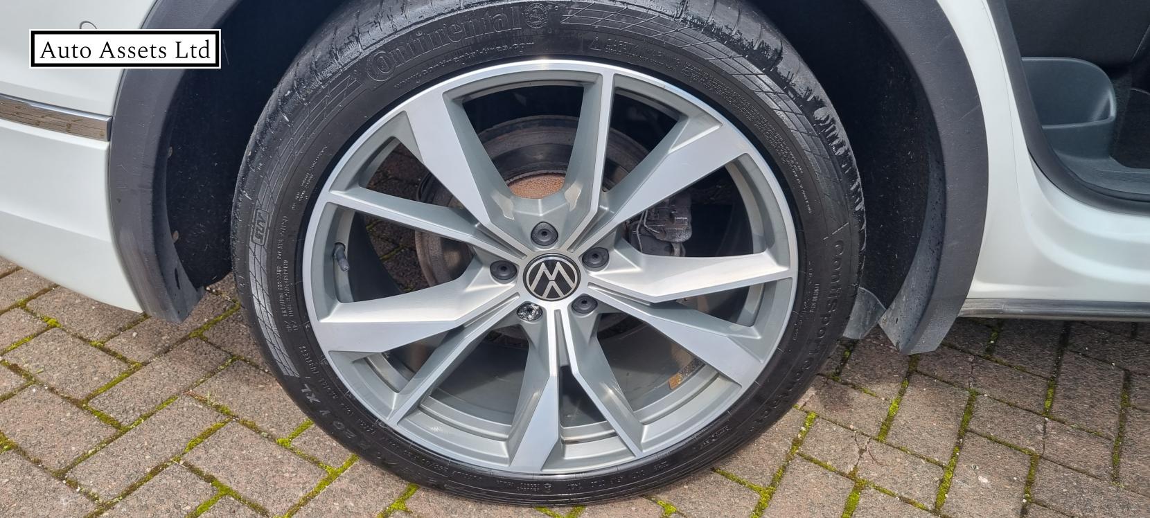 Volkswagen Tiguan 2.0 TDI R-Line SUV 5dr Diesel DSG Euro 6 (s/s) (150 ps)