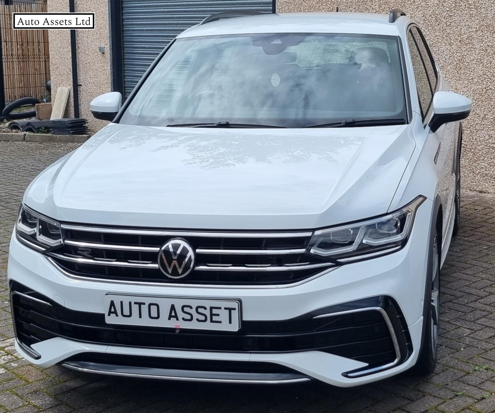 Volkswagen Tiguan 2.0 TDI R-Line SUV 5dr Diesel DSG Euro 6 (s/s) (150 ps)