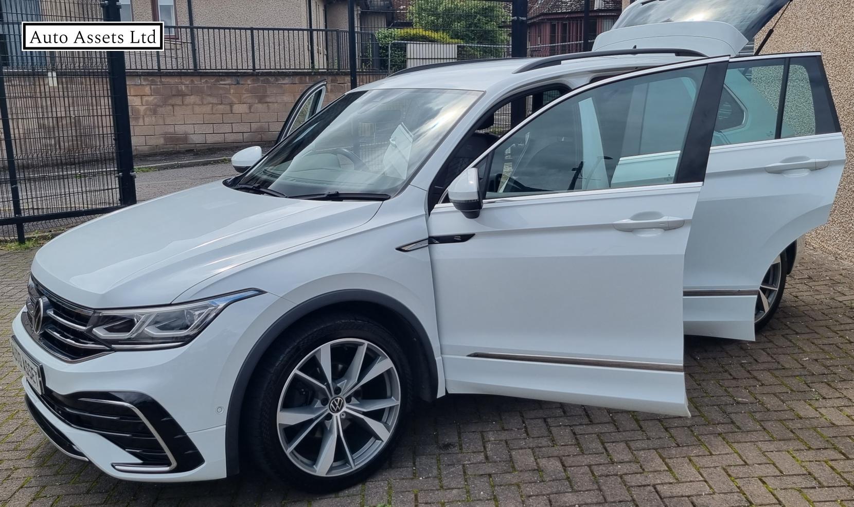 Volkswagen Tiguan 2.0 TDI R-Line SUV 5dr Diesel DSG Euro 6 (s/s) (150 ps)