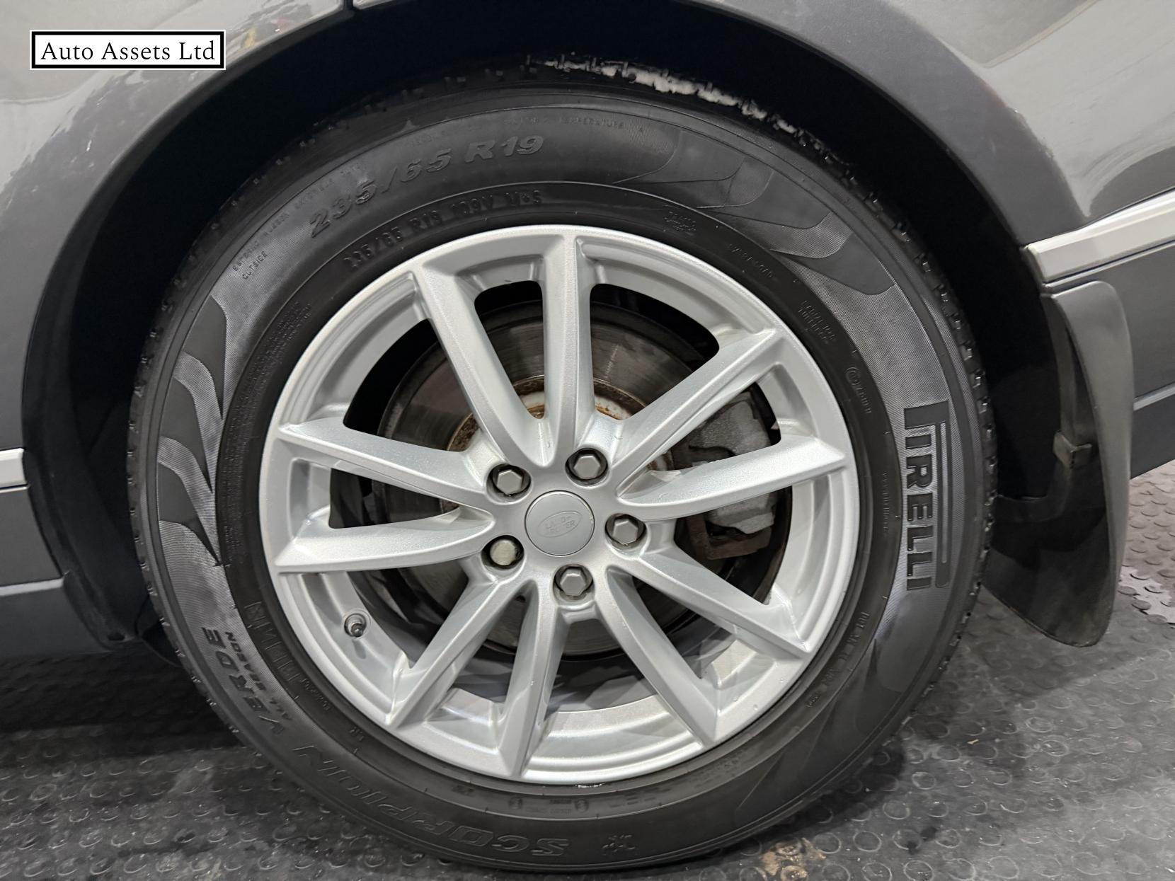 Land Rover Range Rover 3.0 TD V6 Vogue SE SUV 5dr Diesel Auto 4WD Euro 6 (s/s) (258 ps)