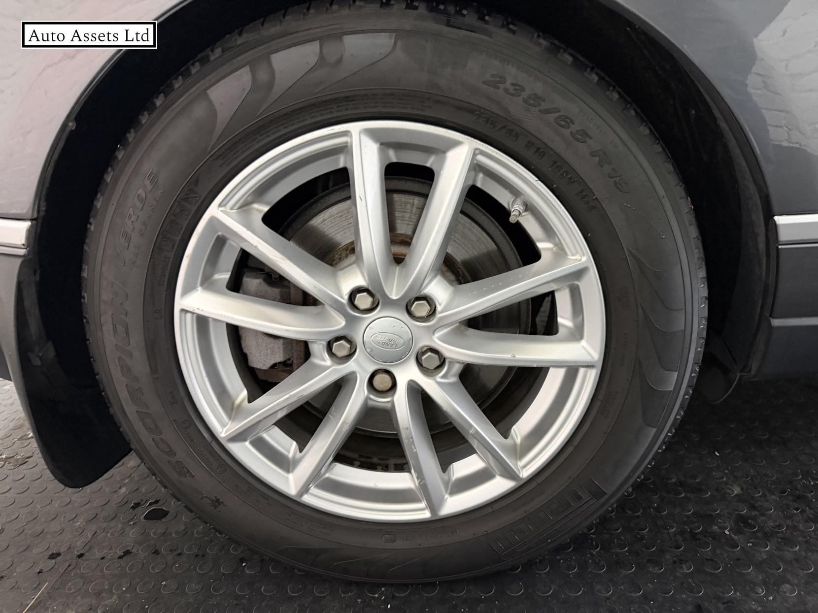 Land Rover Range Rover 3.0 TD V6 Vogue SE SUV 5dr Diesel Auto 4WD Euro 6 (s/s) (258 ps)