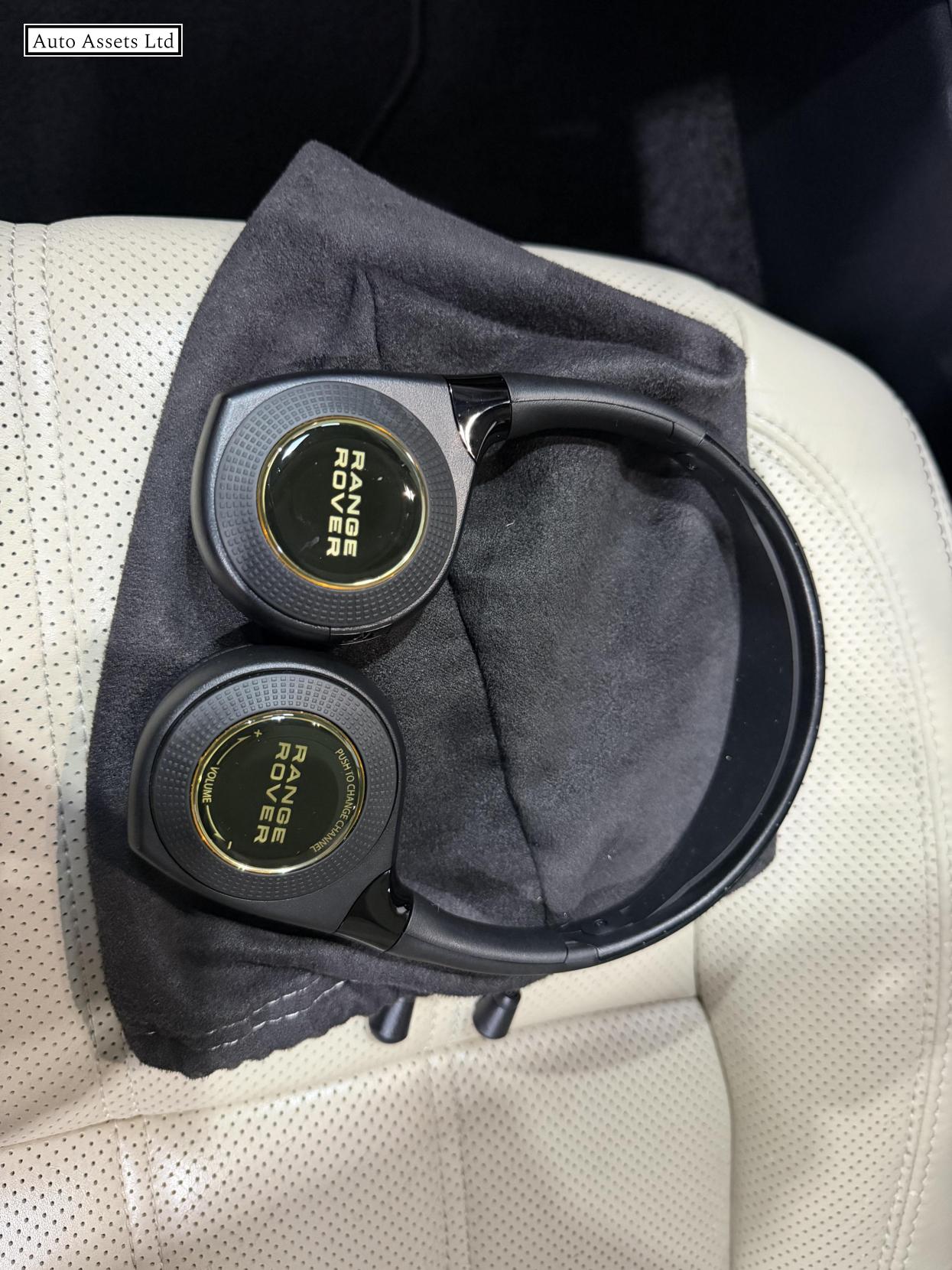 Land Rover Range Rover 3.0 TD V6 Vogue SE SUV 5dr Diesel Auto 4WD Euro 6 (s/s) (258 ps)