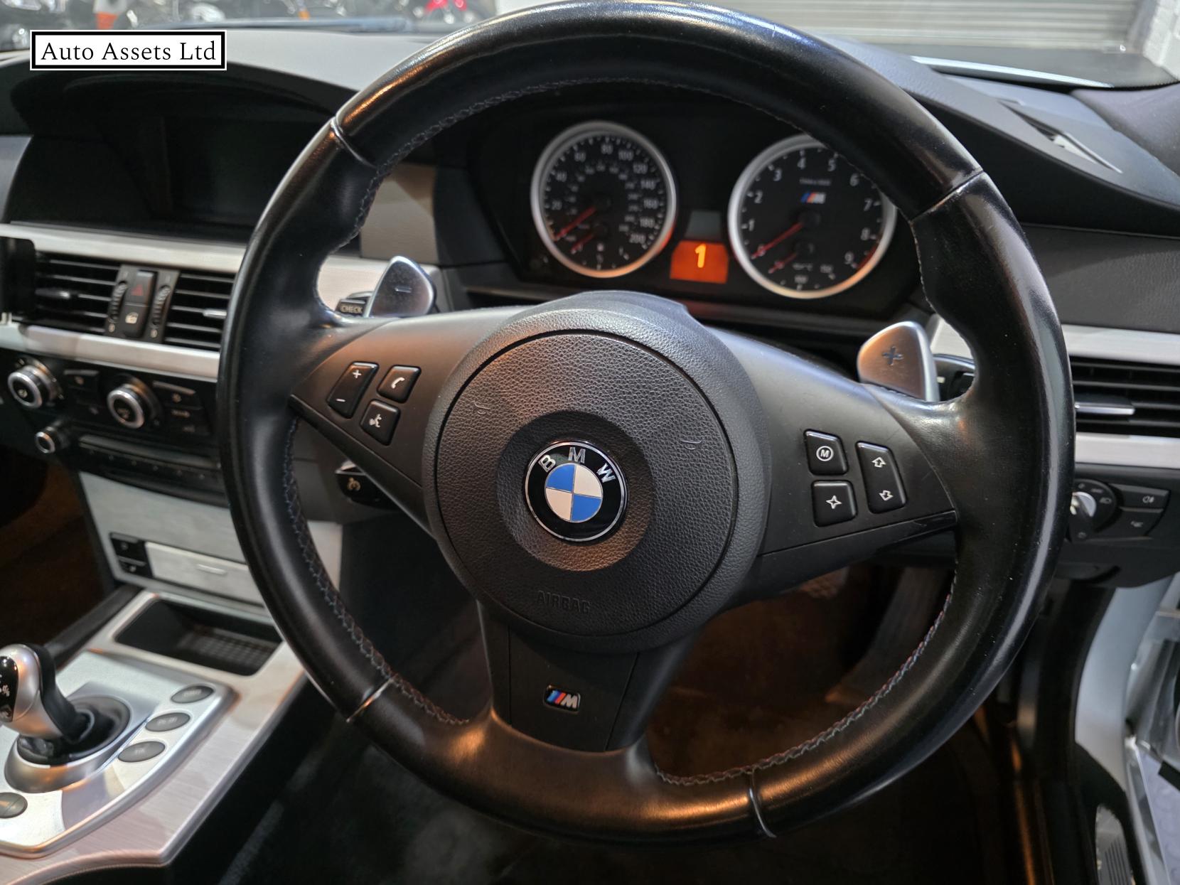 BMW M5 5.0 V10 Saloon 4dr Petrol SMG Euro 4 (507 ps)