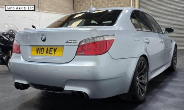 BMW M5 5.0 V10 Saloon 4dr Petrol SMG Euro 4 (507 ps)