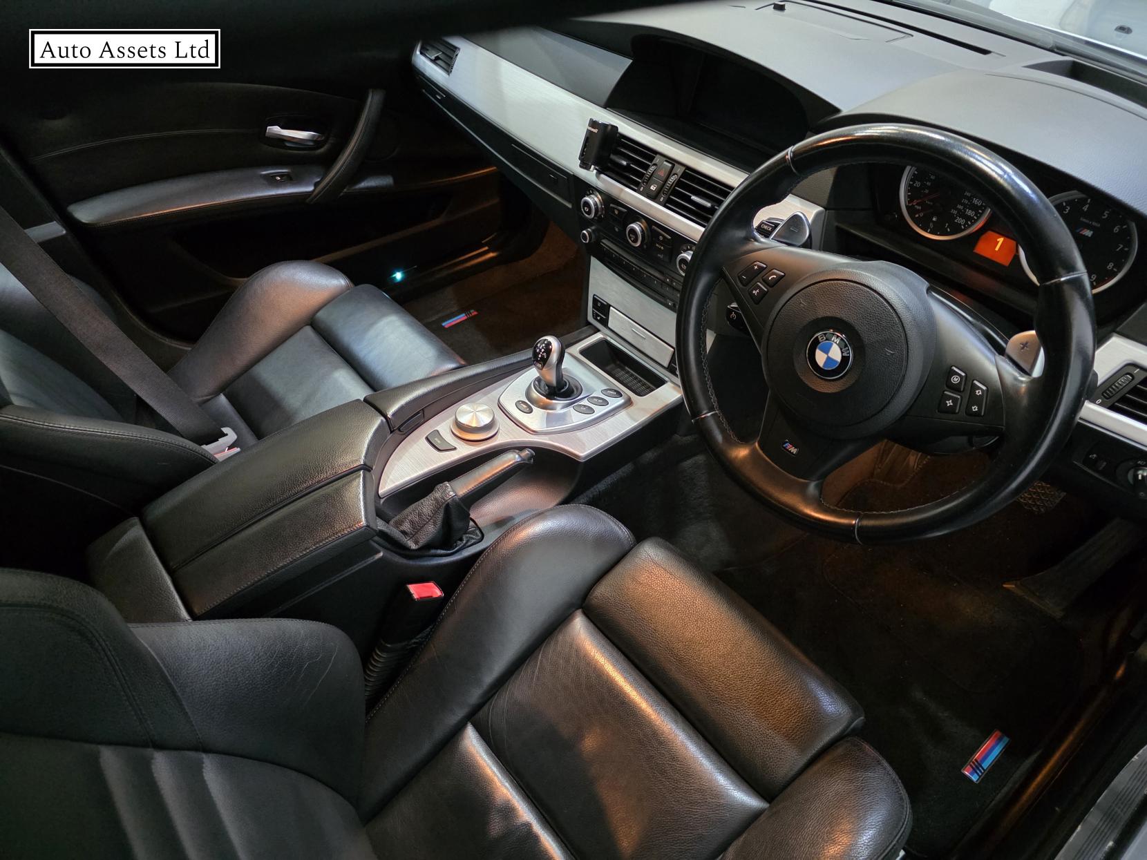 BMW M5 5.0 V10 Saloon 4dr Petrol SMG Euro 4 (507 ps)