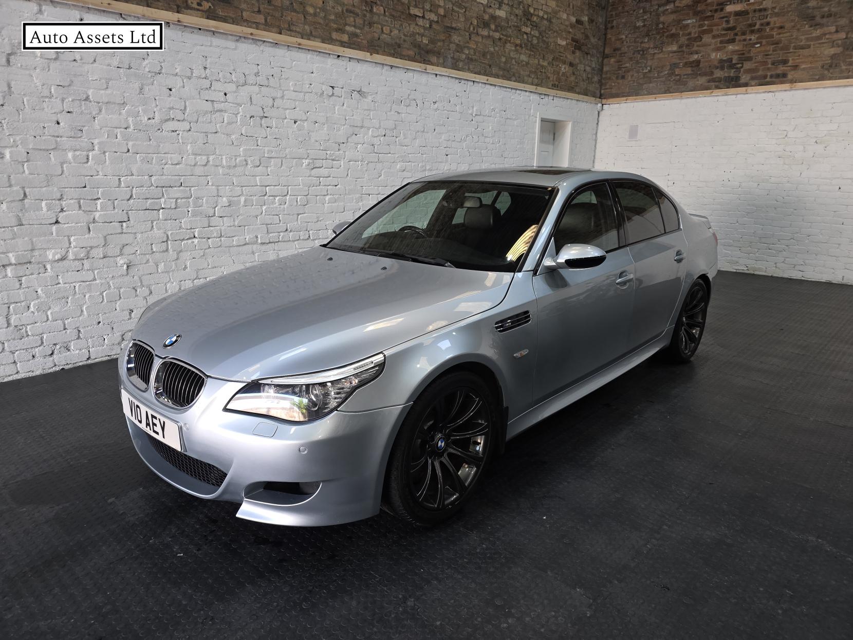 BMW M5 5.0 V10 Saloon 4dr Petrol SMG Euro 4 (507 ps)