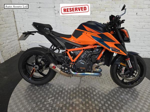 KTM 1290 Super Duke R 1290 Naked Petrol Manual X-Ring Euro 5 (179 ps)