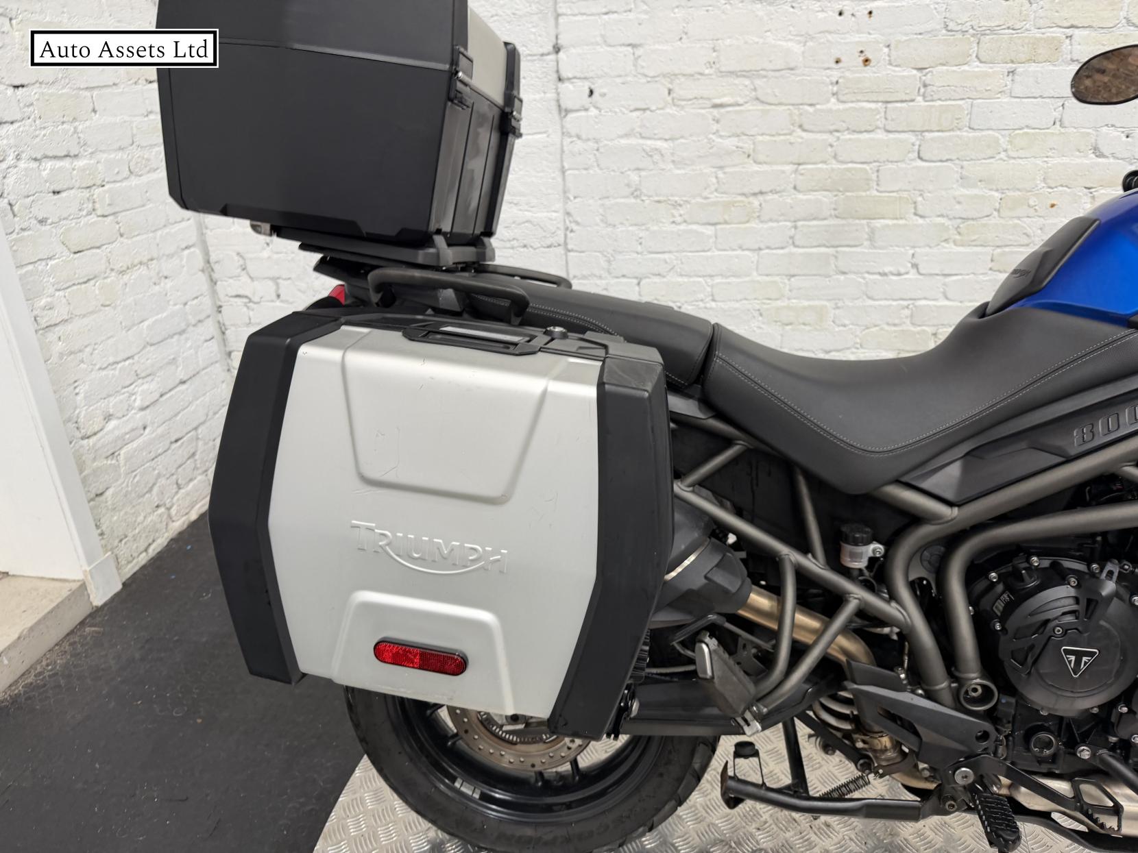 Triumph Tiger 800 800 XRx Adventure Petrol Manual (95 ps)