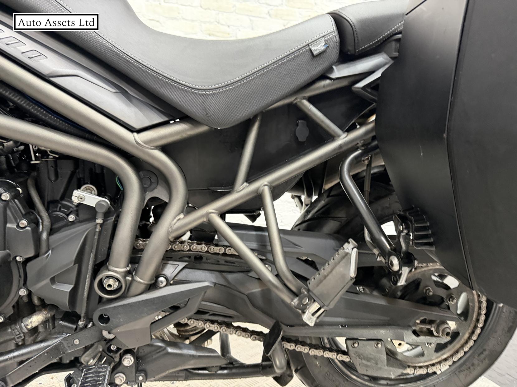 Triumph Tiger 800 800 XRx Adventure Petrol Manual (95 ps)