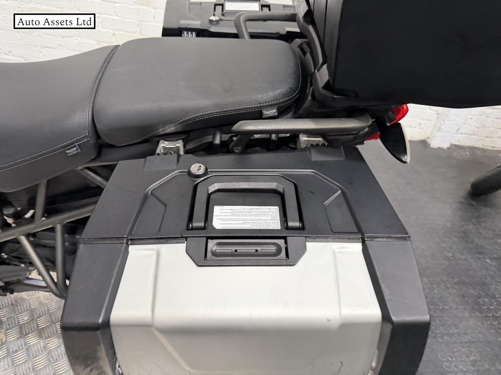 Triumph Tiger 800 800 XRx Adventure Petrol Manual (95 ps)