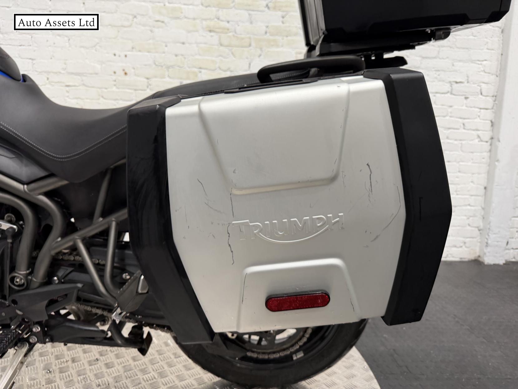 Triumph Tiger 800 800 XRx Adventure Petrol Manual (95 ps)