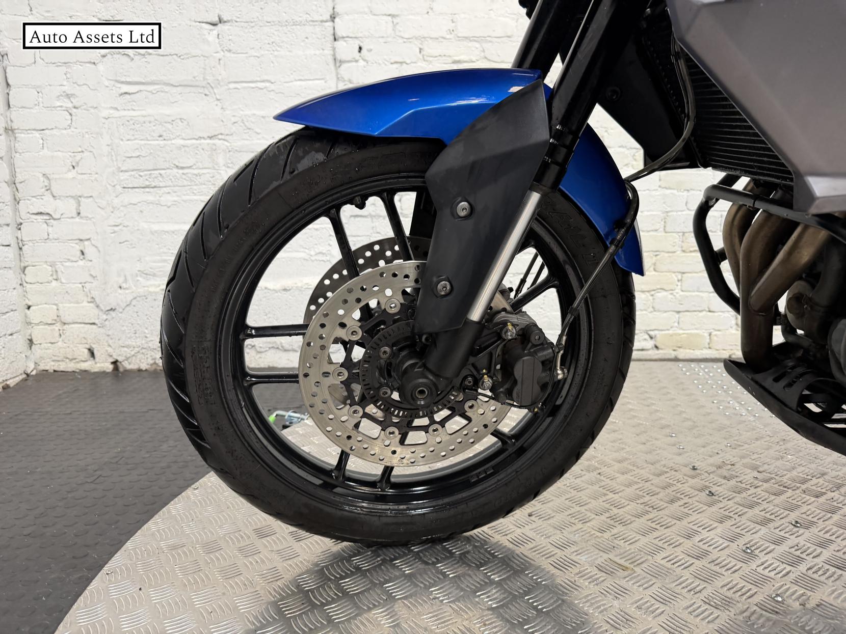 Triumph Tiger 800 800 XRx Adventure Petrol Manual (95 ps)