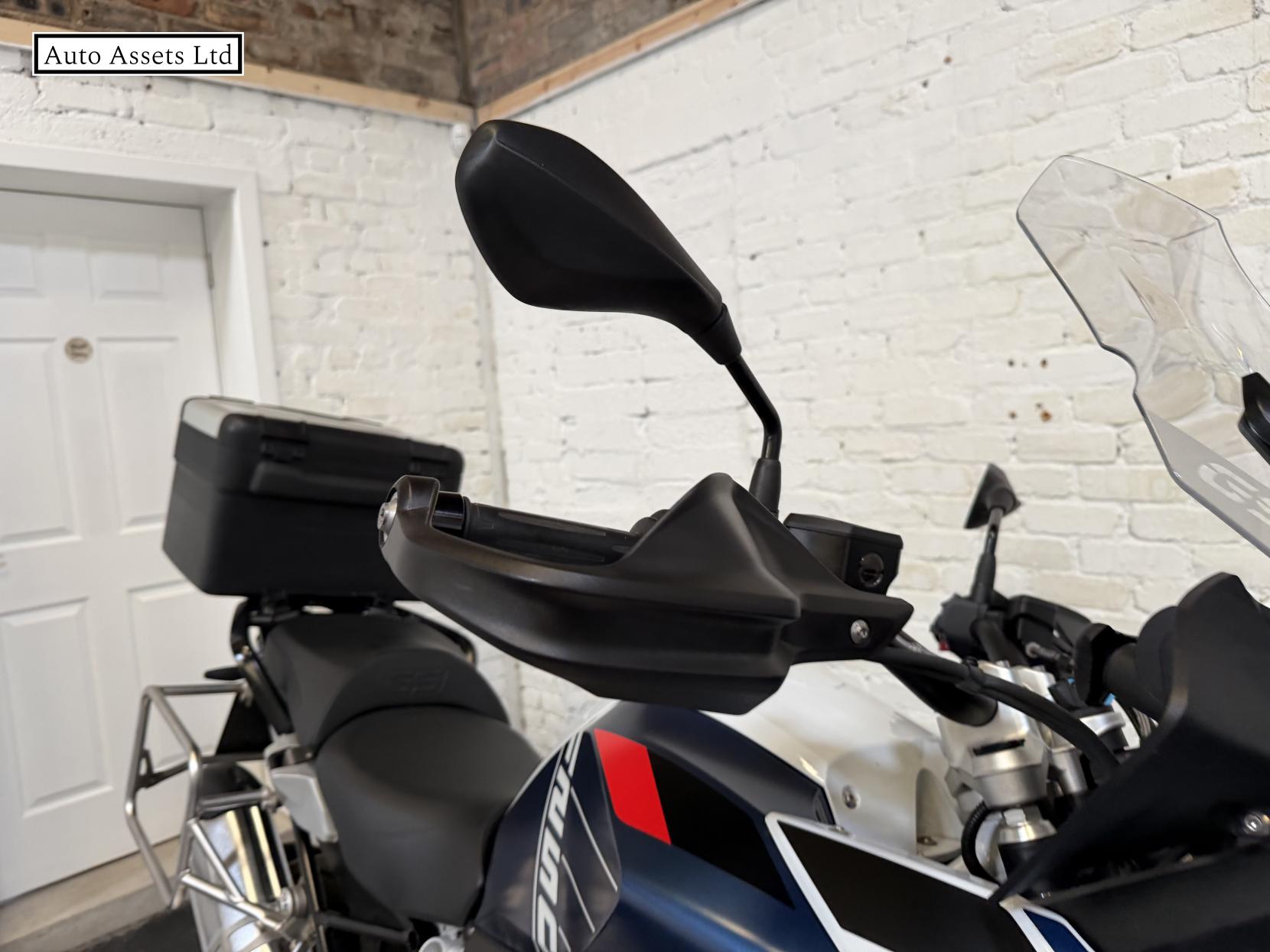 BMW R 1250 GS 1250 Exclusive TE Adventure Petrol Manual Euro 4 (136 ps)