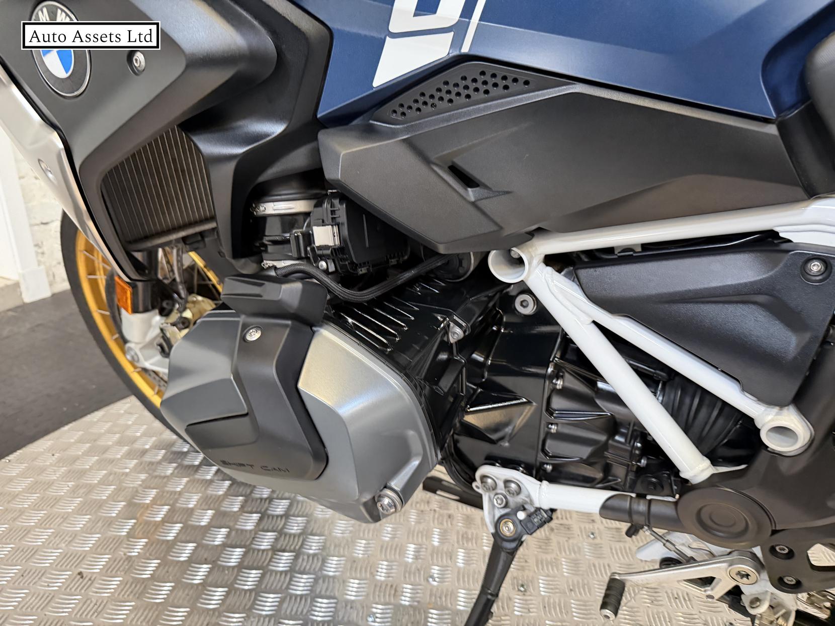 BMW R 1250 GS 1250 Exclusive TE Adventure Petrol Manual Euro 4 (136 ps)