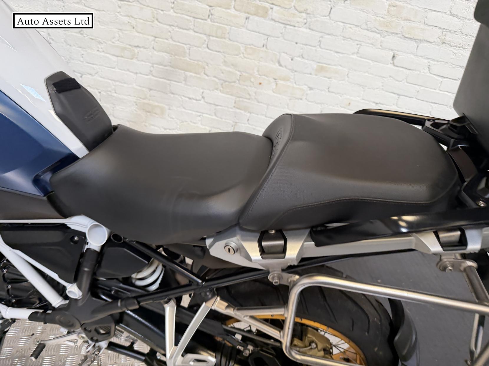 BMW R 1250 GS 1250 Exclusive TE Adventure Petrol Manual Euro 4 (136 ps)