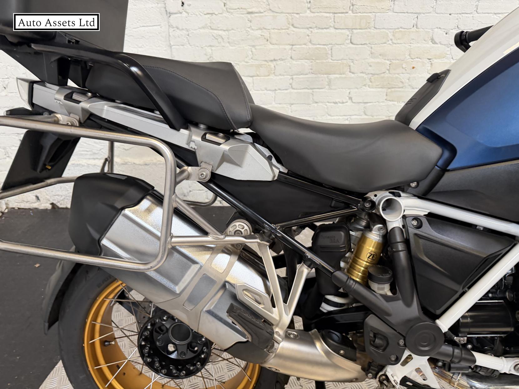 BMW R 1250 GS 1250 Exclusive TE Adventure Petrol Manual Euro 4 (136 ps)