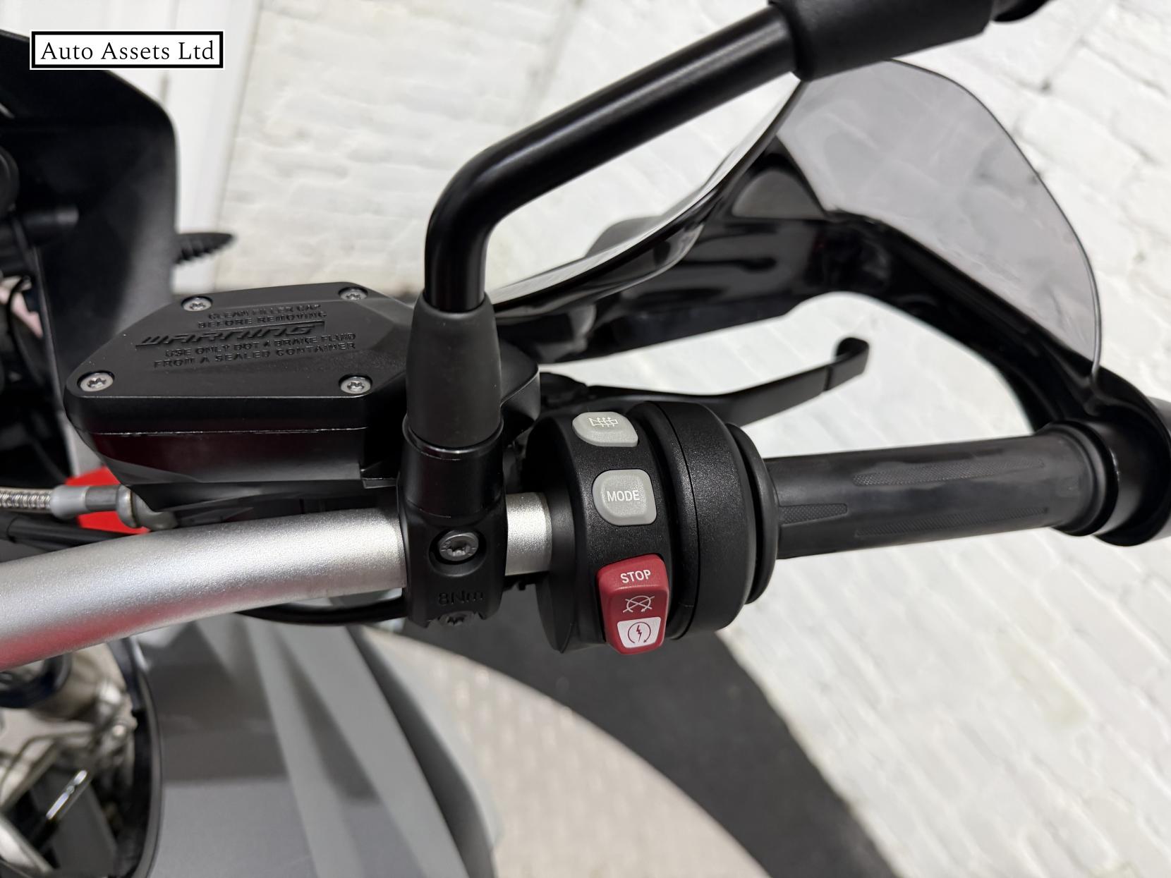 BMW R 1200 GS 1200 Adventure Petrol Manual (104 ps)