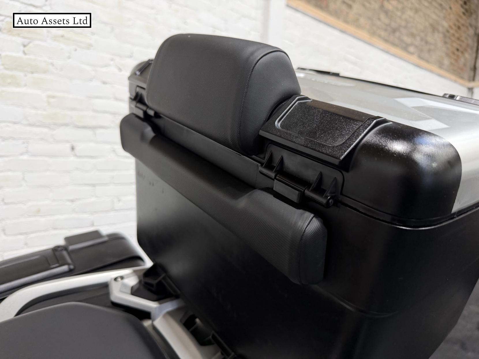 BMW R 1200 GS 1200 Adventure Petrol Manual (104 ps)