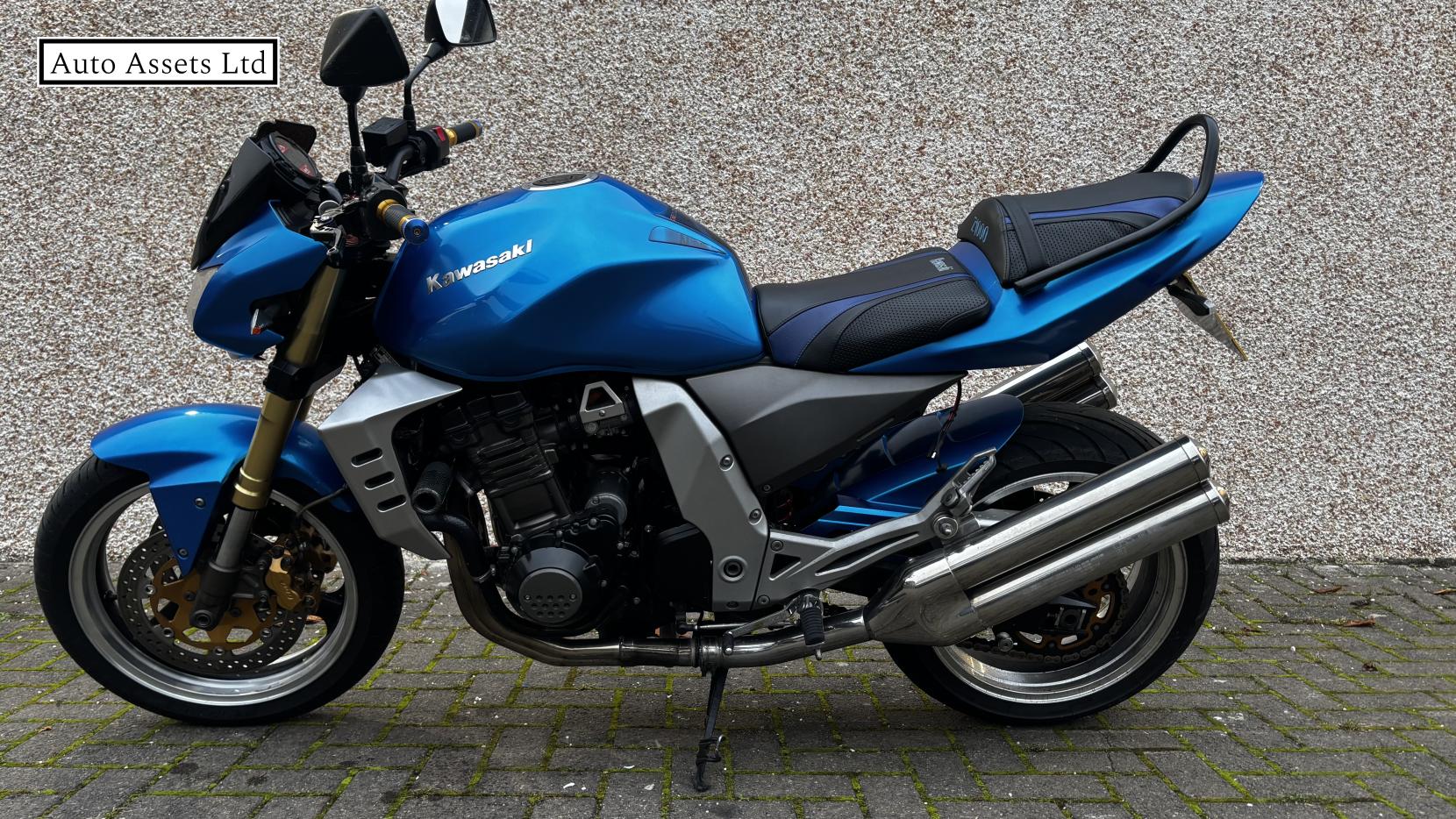 Kawasaki Z1000 1000 Petrol Manual (123 bhp)