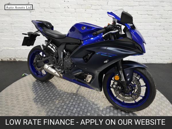 Yamaha R7 700 Super Sports Petrol Manual Euro 5 (73 ps)