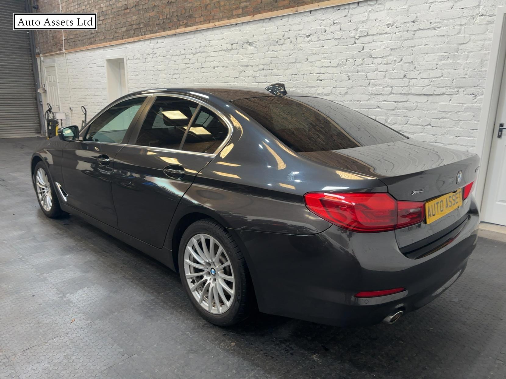 BMW 5 Series 3.0 530d SE Saloon 4dr Diesel Auto xDrive Euro 6 (s/s) (265 ps)