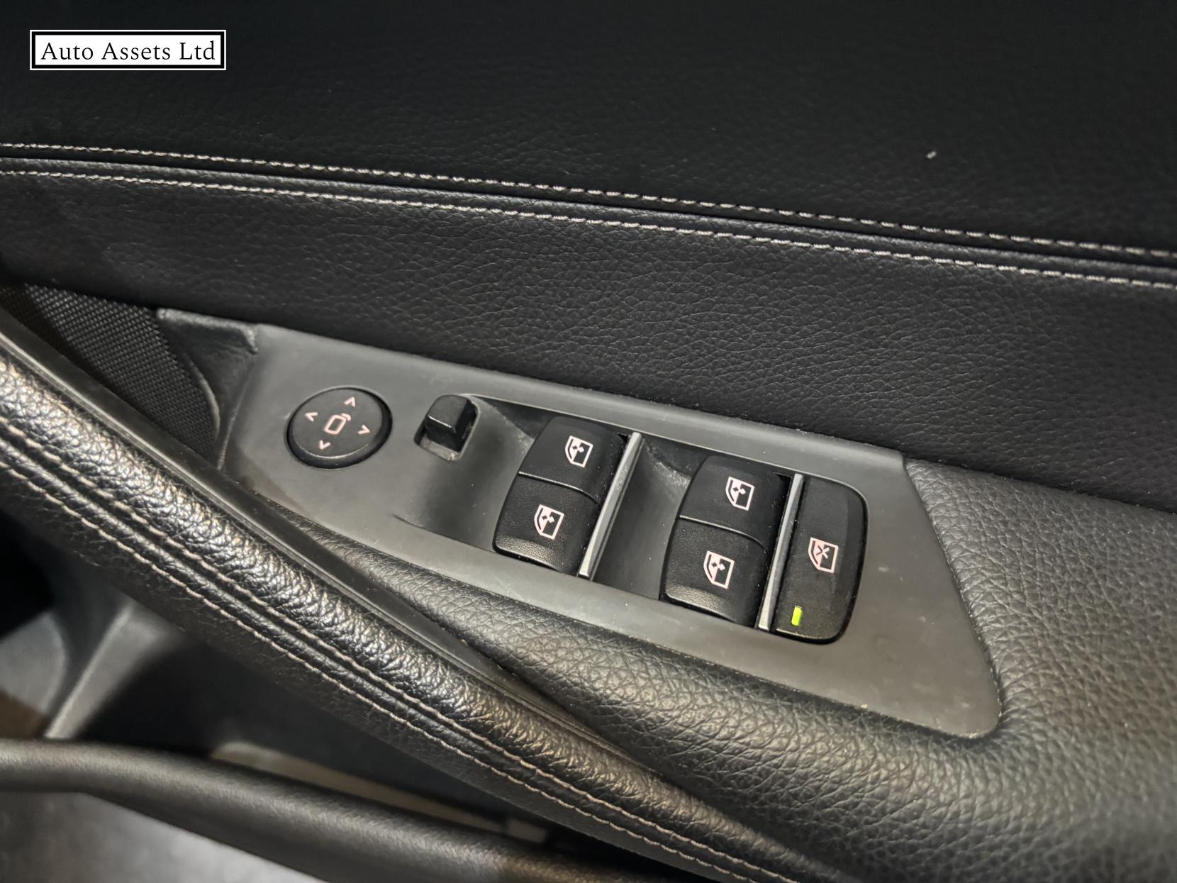 BMW 5 Series 3.0 530d SE Saloon 4dr Diesel Auto xDrive Euro 6 (s/s) (265 ps)