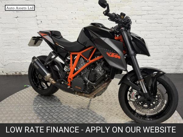 KTM 1290 Super Duke R 1290 Naked Petrol Manual (172 ps)
