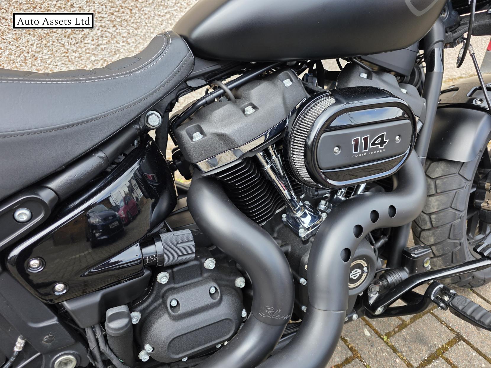 Harley-Davidson Dyna 1868 FXFBS Fat Bob 114 Custom Cruiser Petrol Manual Euro 4 (93 ps)