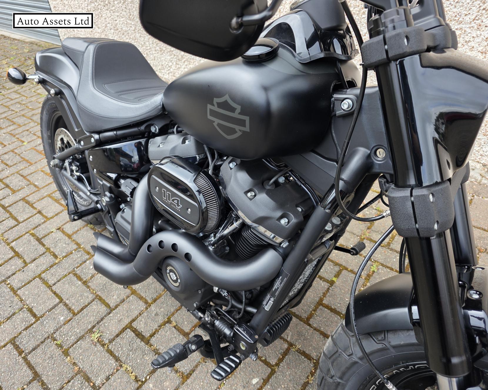 Harley-Davidson Dyna 1868 FXFBS Fat Bob 114 Custom Cruiser Petrol Manual Euro 4 (93 ps)