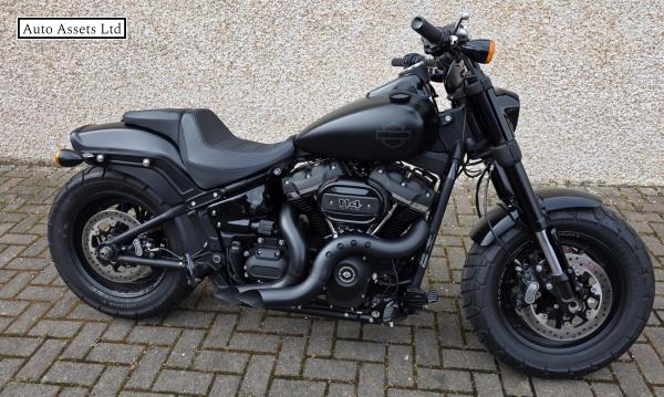 Harley-Davidson Dyna 1868 FXFBS Fat Bob 114 Custom Cruiser Petrol Manual Euro 4 (93 ps)
