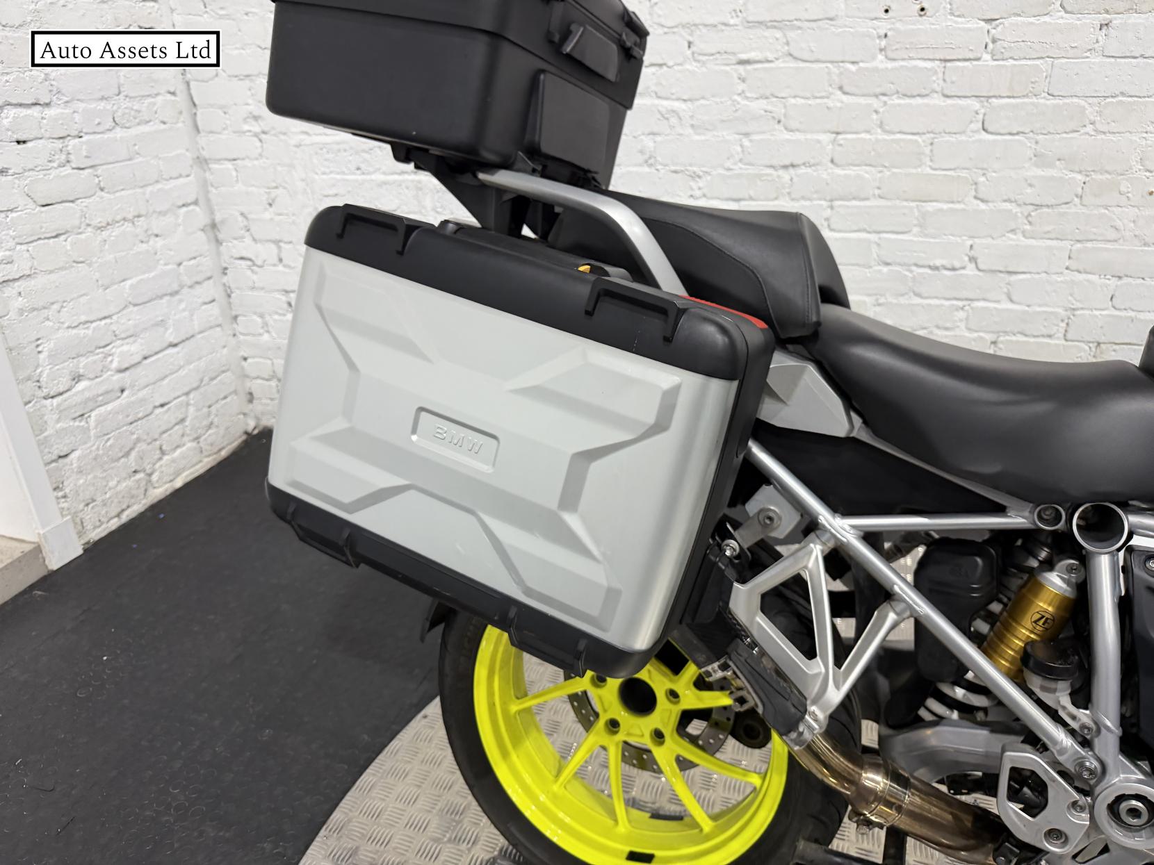BMW R 1200 GS 1200 Adventure Petrol Manual (104 ps)
