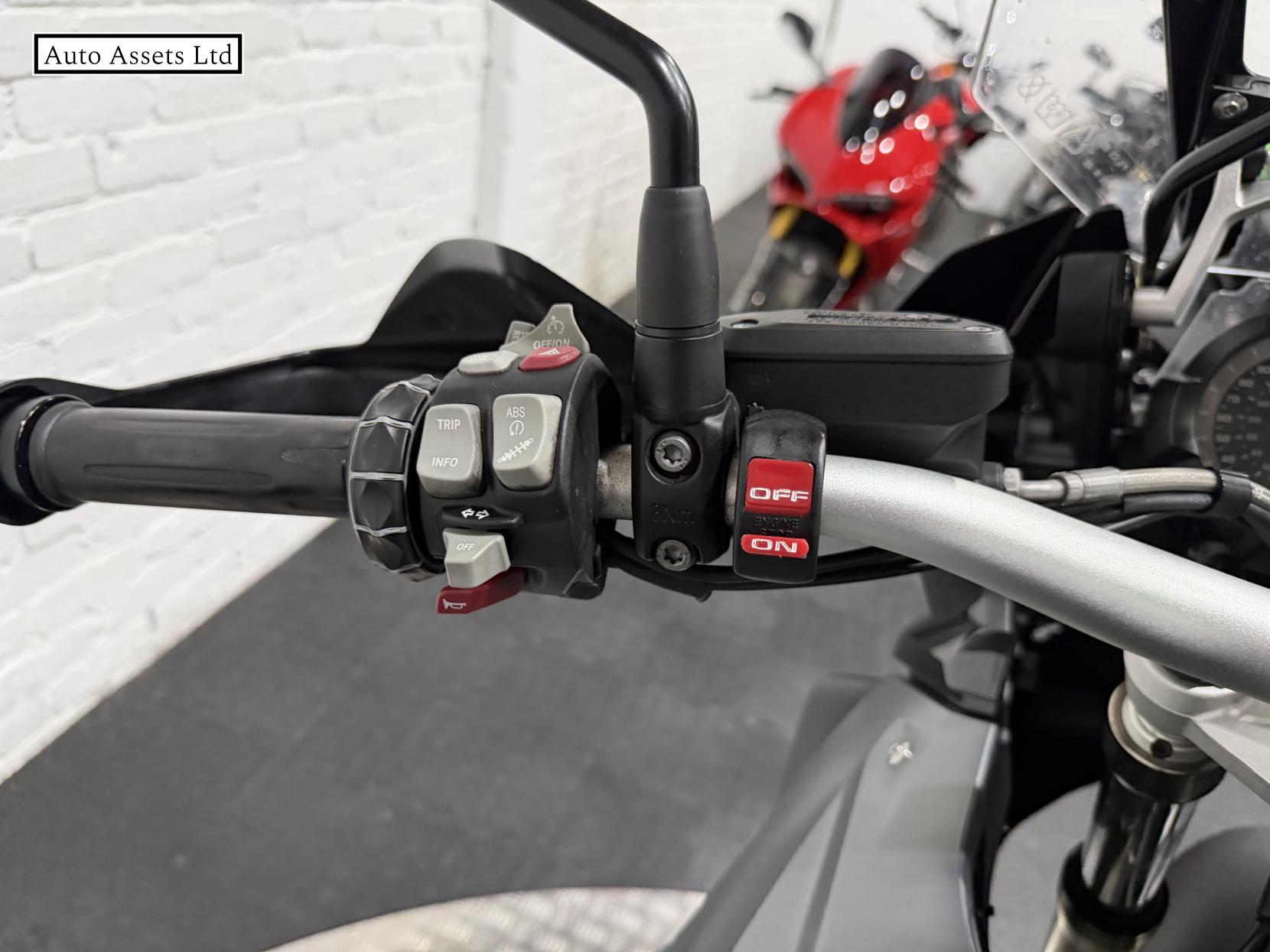 BMW R 1200 GS 1200 Adventure Petrol Manual (104 ps)
