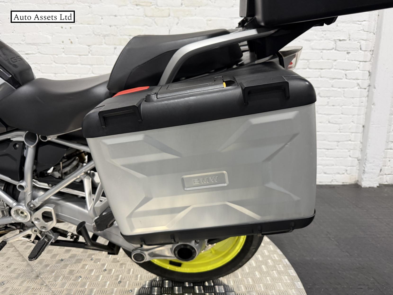 BMW R 1200 GS 1200 Adventure Petrol Manual (104 ps)