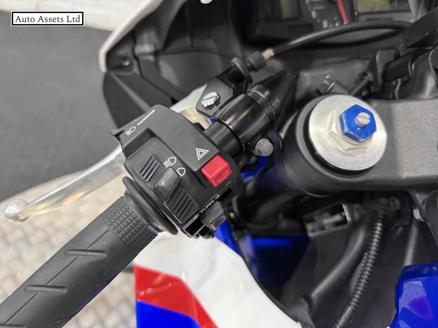 Honda CBR600RR 600 Super Sports Petrol Manual (119 ps)