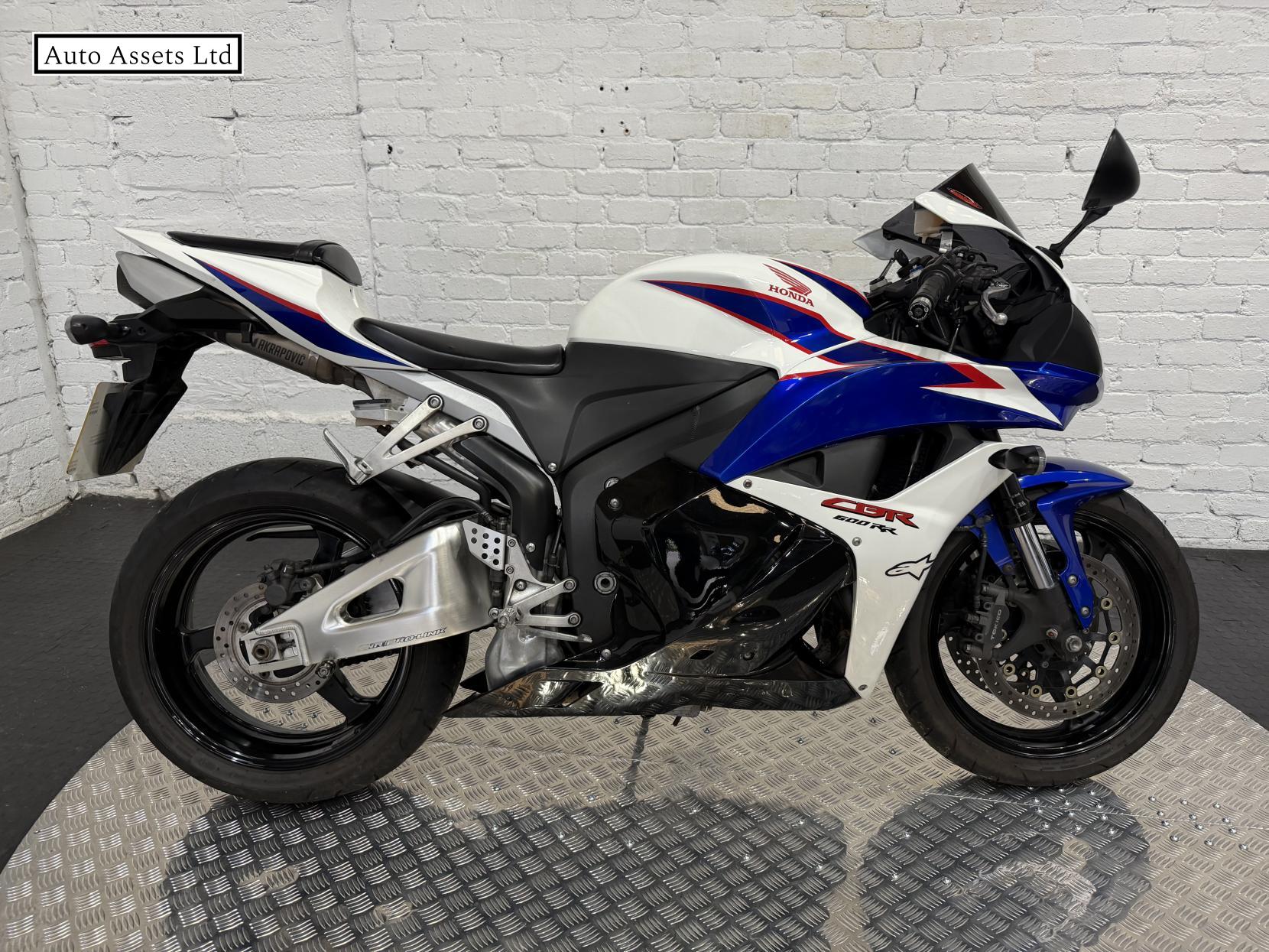 Honda CBR600RR 600 Super Sports Petrol Manual (119 ps)