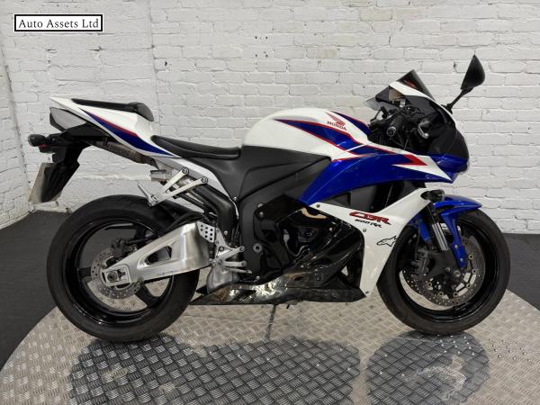 Honda CBR600RR 600 Super Sports Petrol Manual (119 ps)