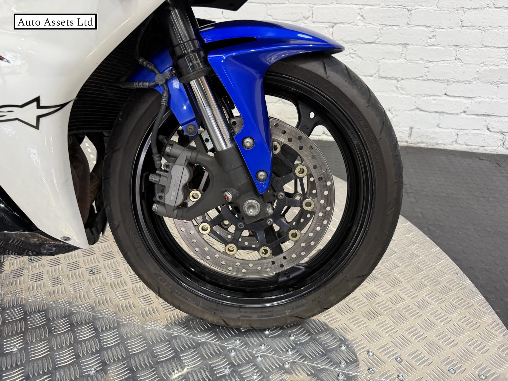 Honda CBR600RR 600 Super Sports Petrol Manual (119 ps)