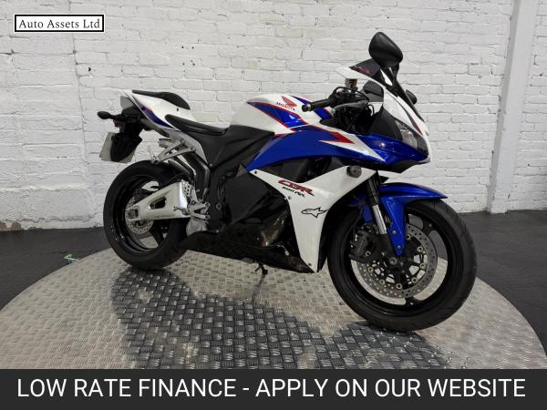 Honda CBR600RR 600 Super Sports Petrol Manual (119 ps)