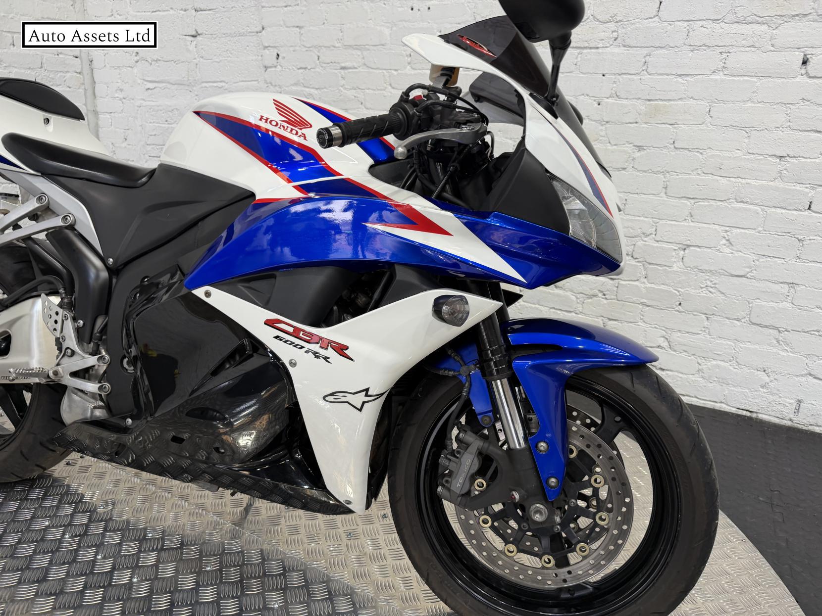 Honda CBR600RR 600 Super Sports Petrol Manual (119 ps)
