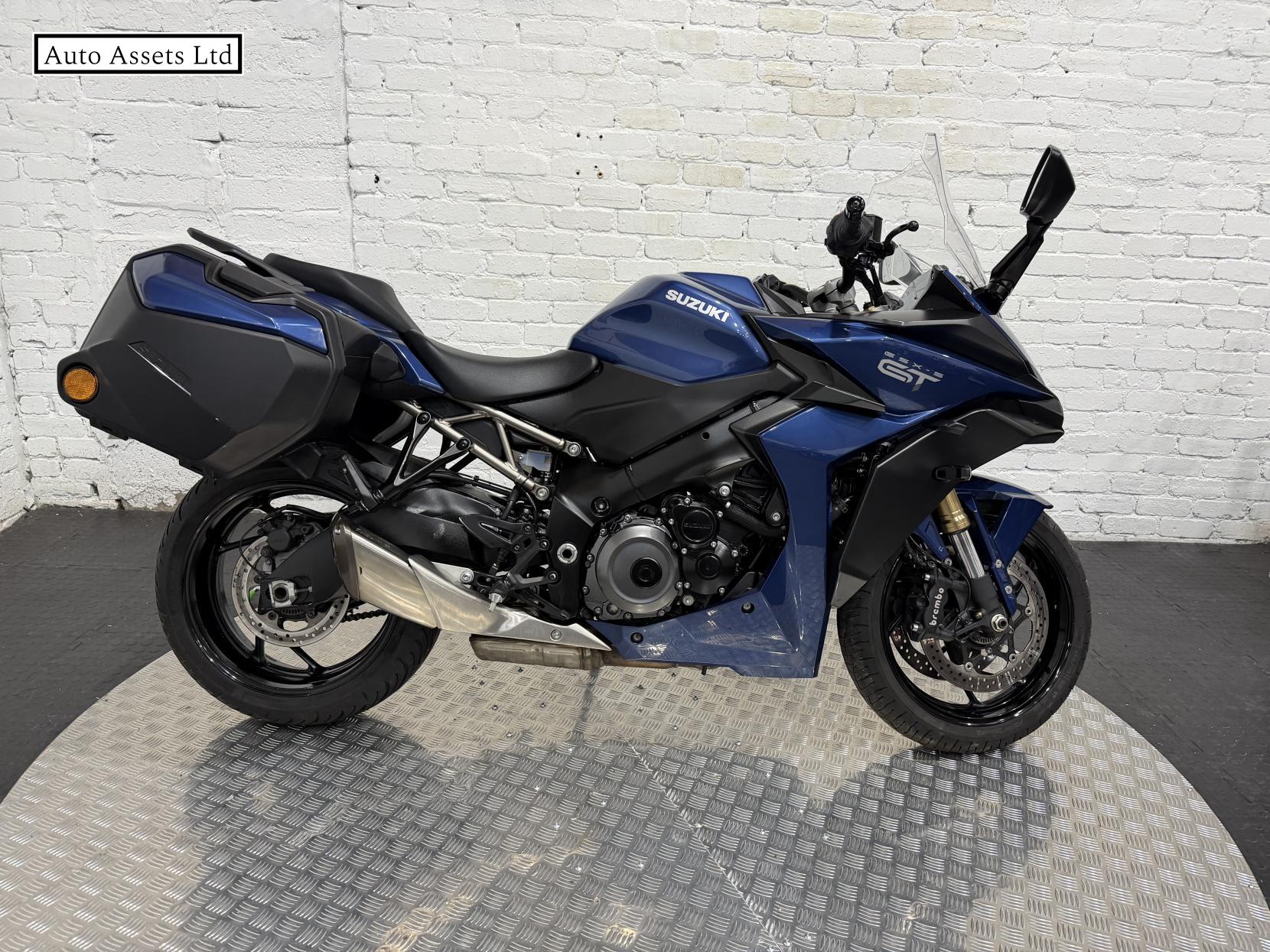 Suzuki GSX-S1000GT+ 1000 Sports Tourer Petrol Manual Euro 5 (152 ps)