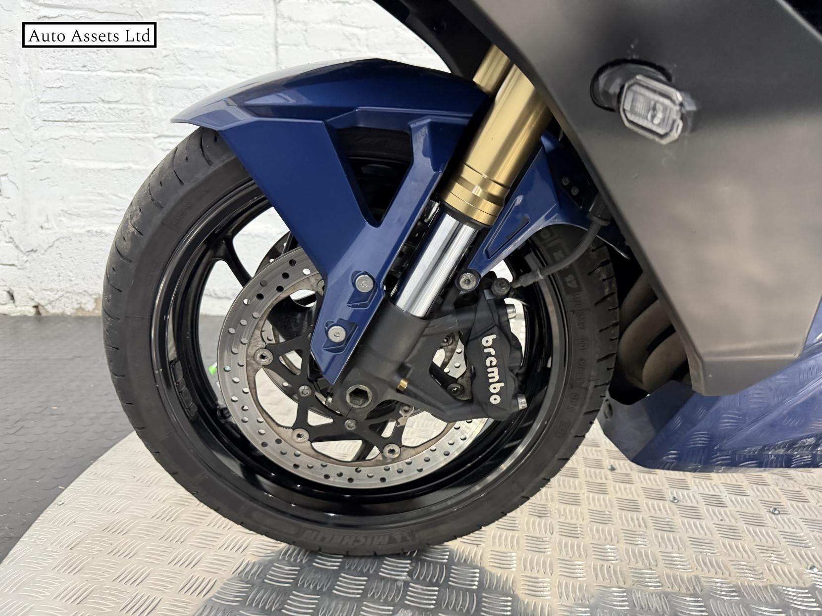 Suzuki GSX-S1000GT+ 1000 Sports Tourer Petrol Manual Euro 5 (152 ps)