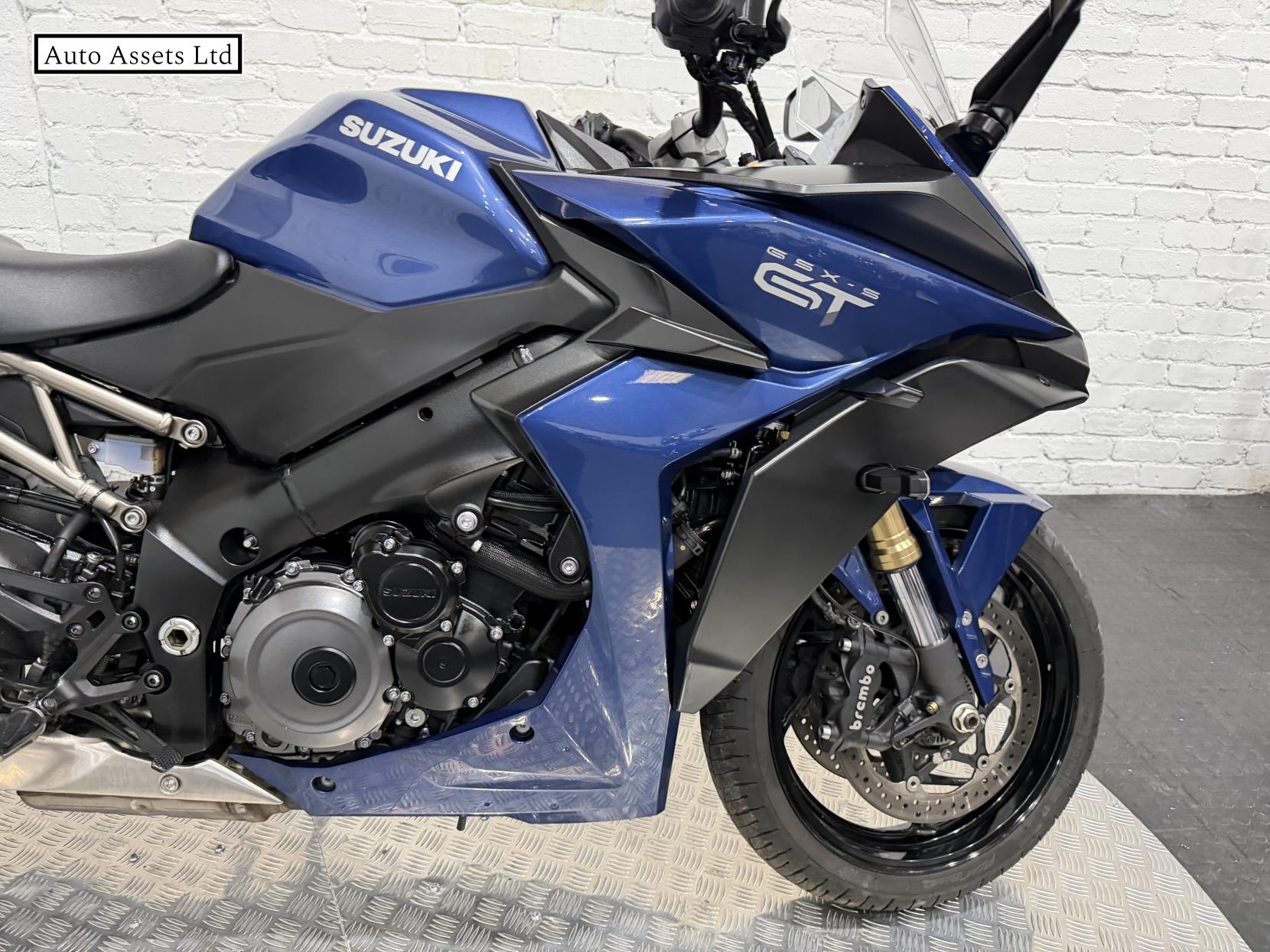 Suzuki GSX-S1000GT+ 1000 Sports Tourer Petrol Manual Euro 5 (152 ps)