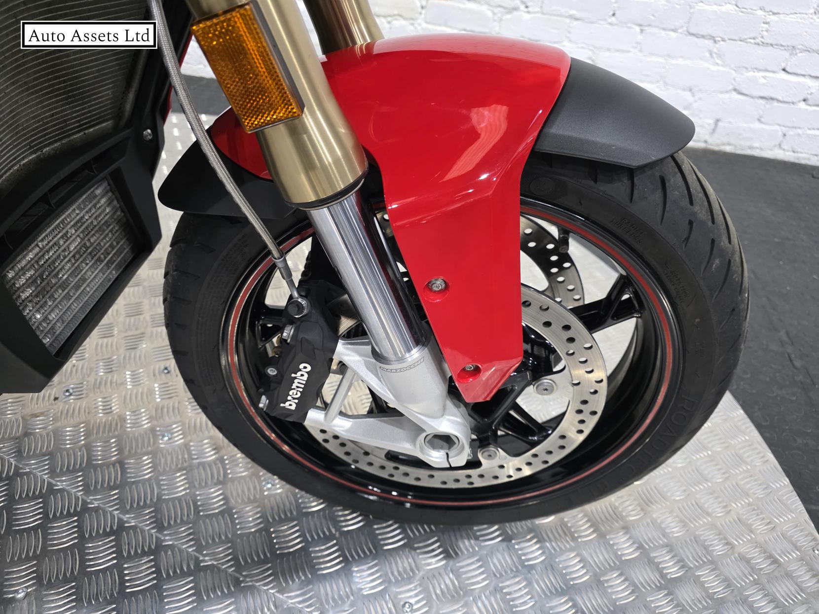 BMW S 1000 XR 1000 TE Sports Tourer Petrol Manual Euro 5 (164 ps)