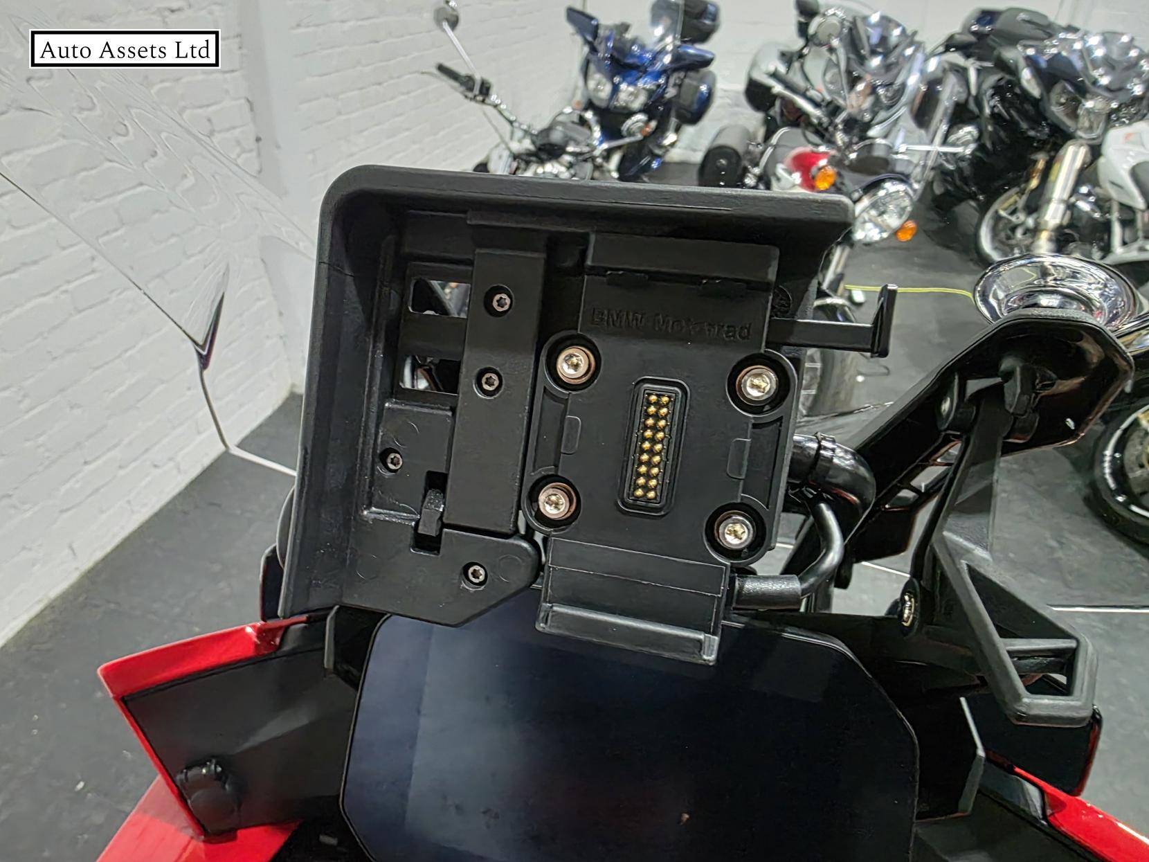 BMW S 1000 XR 1000 TE Sports Tourer Petrol Manual Euro 5 (164 ps)