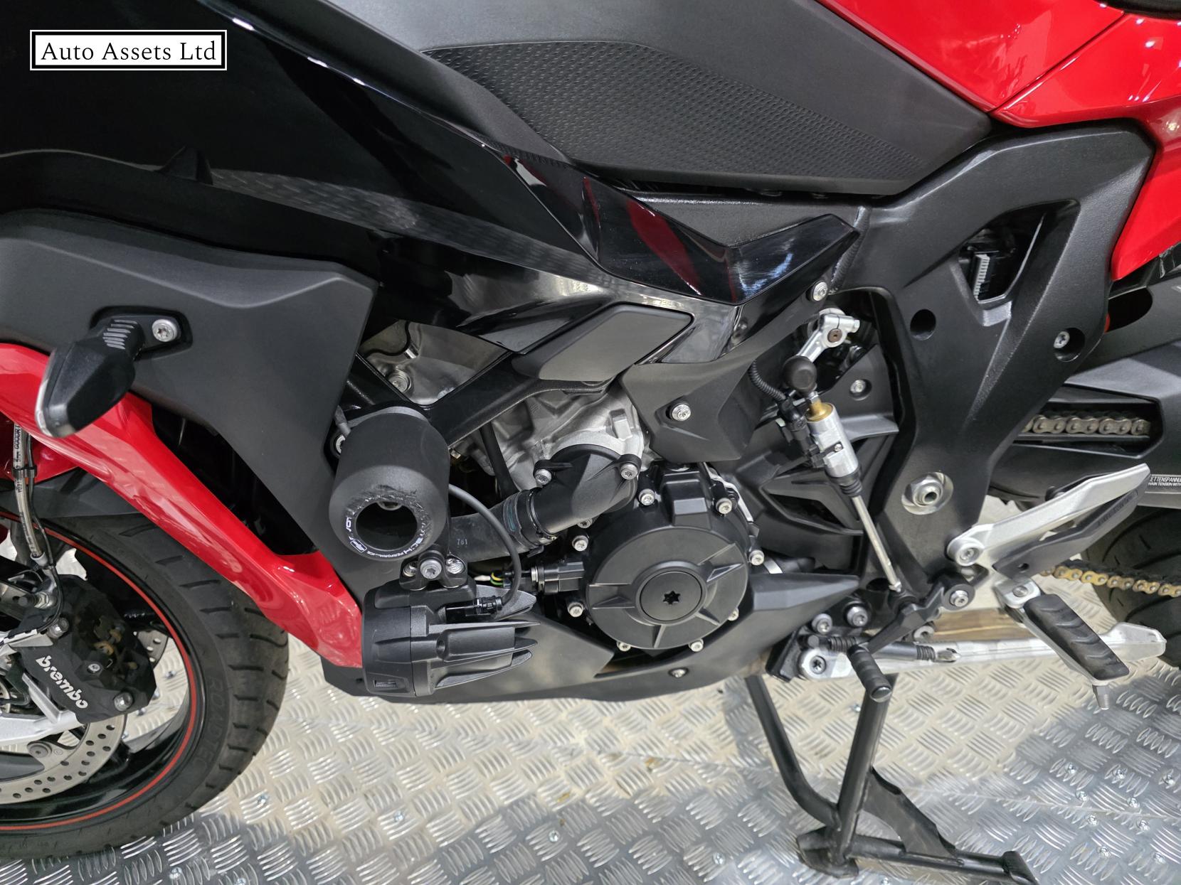 BMW S 1000 XR 1000 TE Sports Tourer Petrol Manual Euro 5 (164 ps)