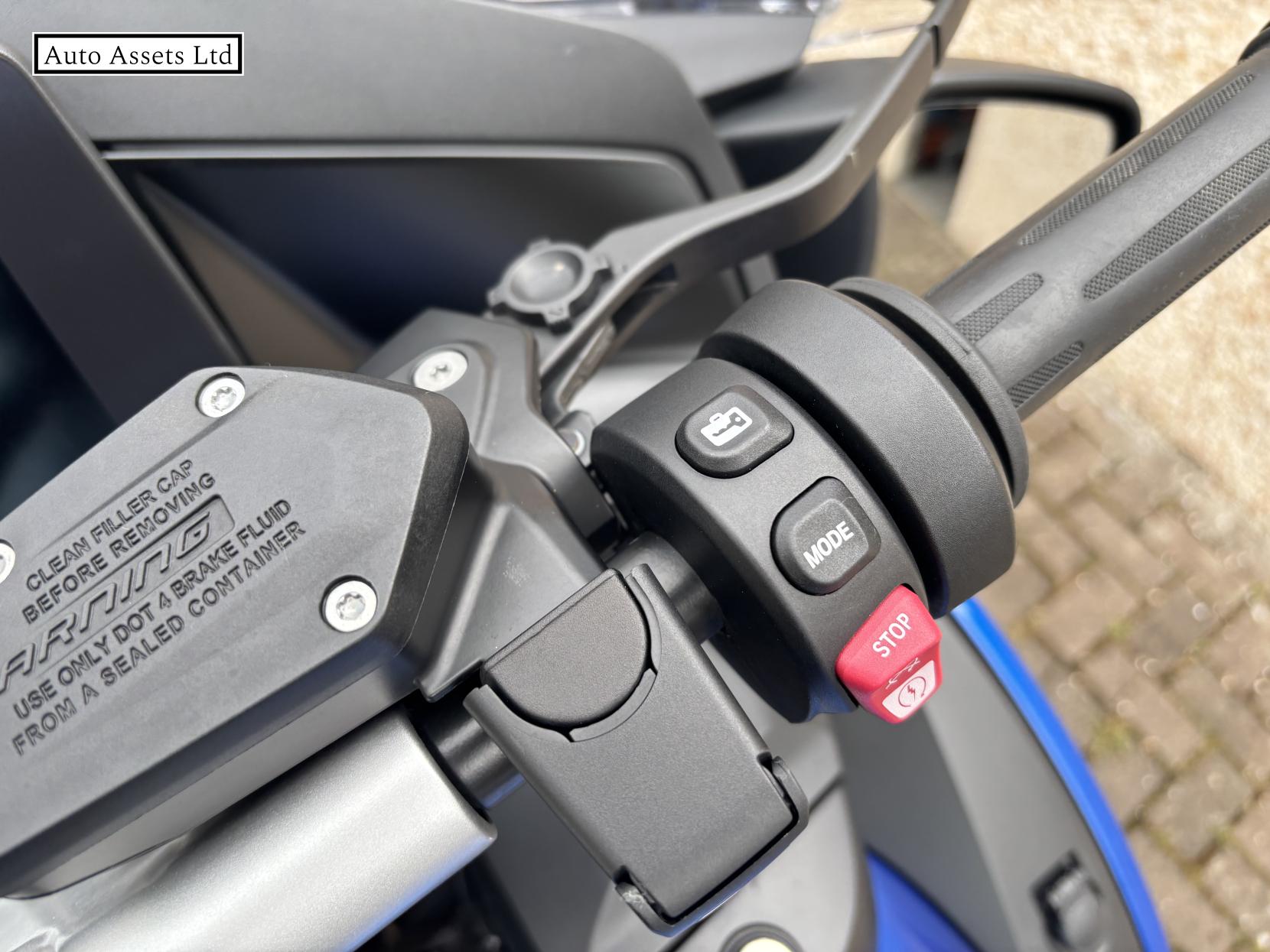 BMW R 1250 RT 1250 LE Tourer Petrol Manual Euro 5 (135 ps)