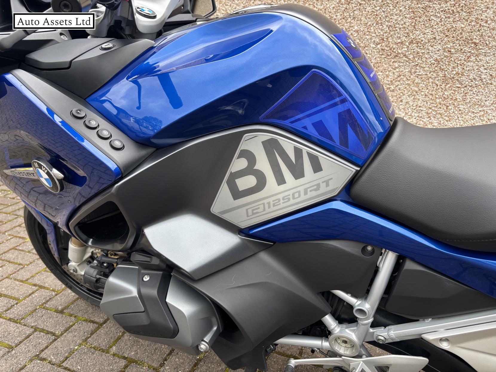 BMW R 1250 RT 1250 LE Tourer Petrol Manual Euro 5 (135 ps)