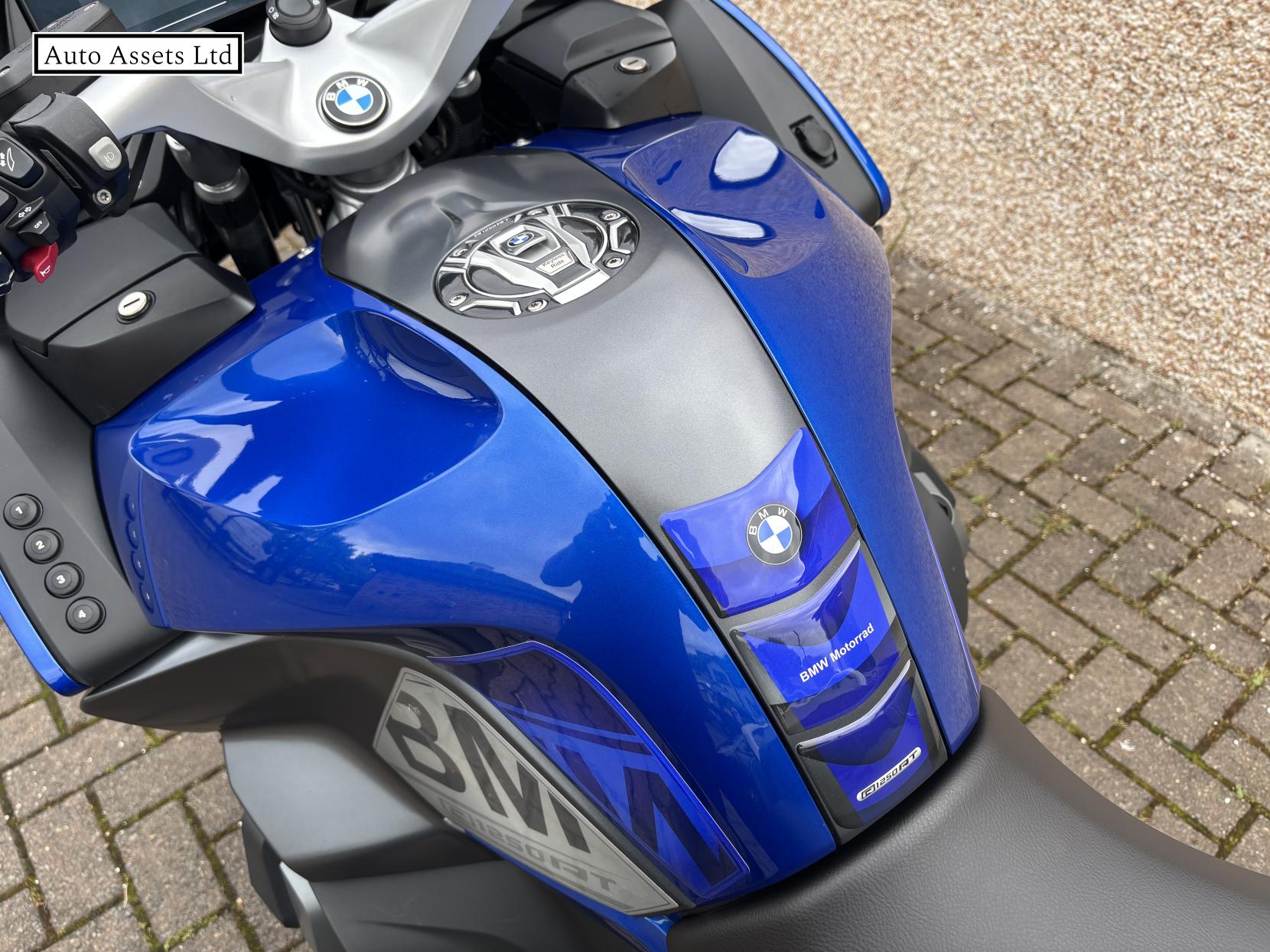 BMW R 1250 RT 1250 LE Tourer Petrol Manual Euro 5 (135 ps)