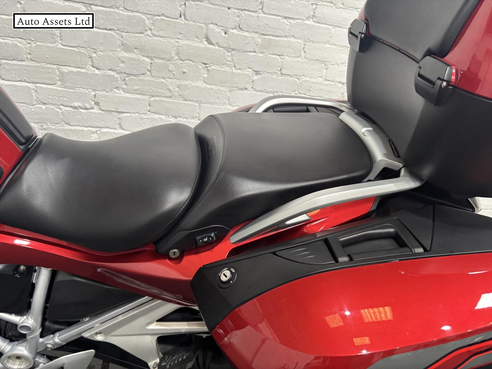 BMW R 1200 RT 1200 LE Sports Tourer Petrol Manual Euro 4 (125 ps)