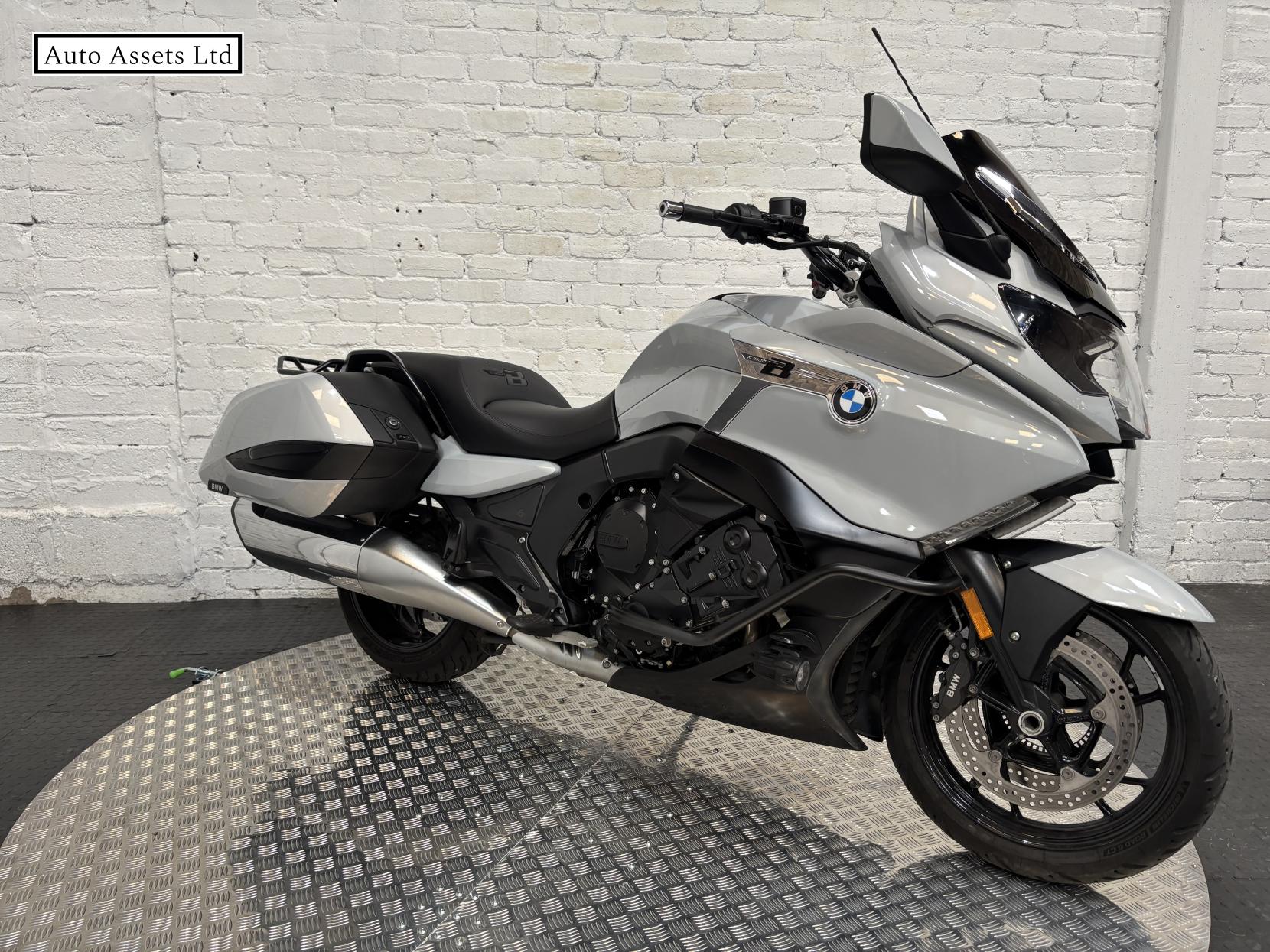 BMW K 1600 B 1600 Tourer Petrol Manual Euro 4 (160 ps)